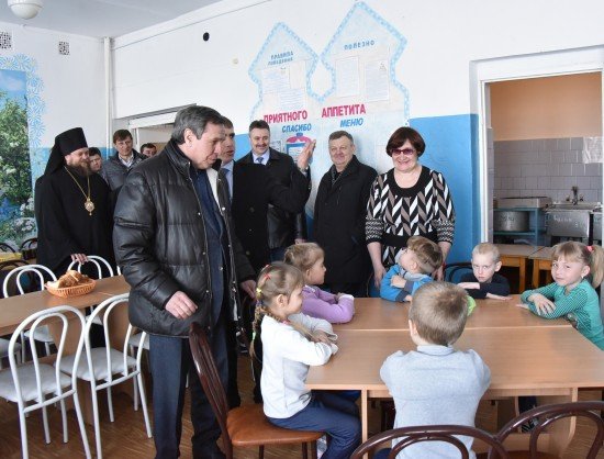 Городецкий пообещал пристройку сельской школе